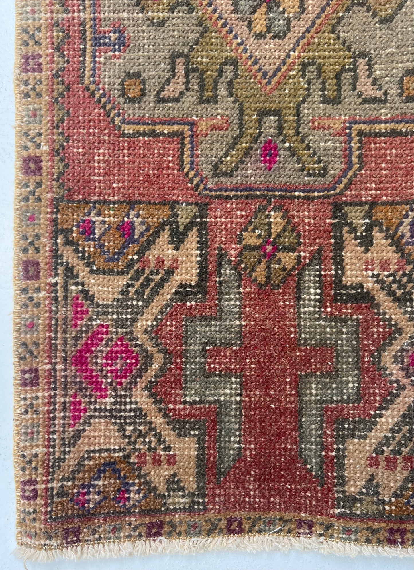 NIRA - 46cm x 101cm