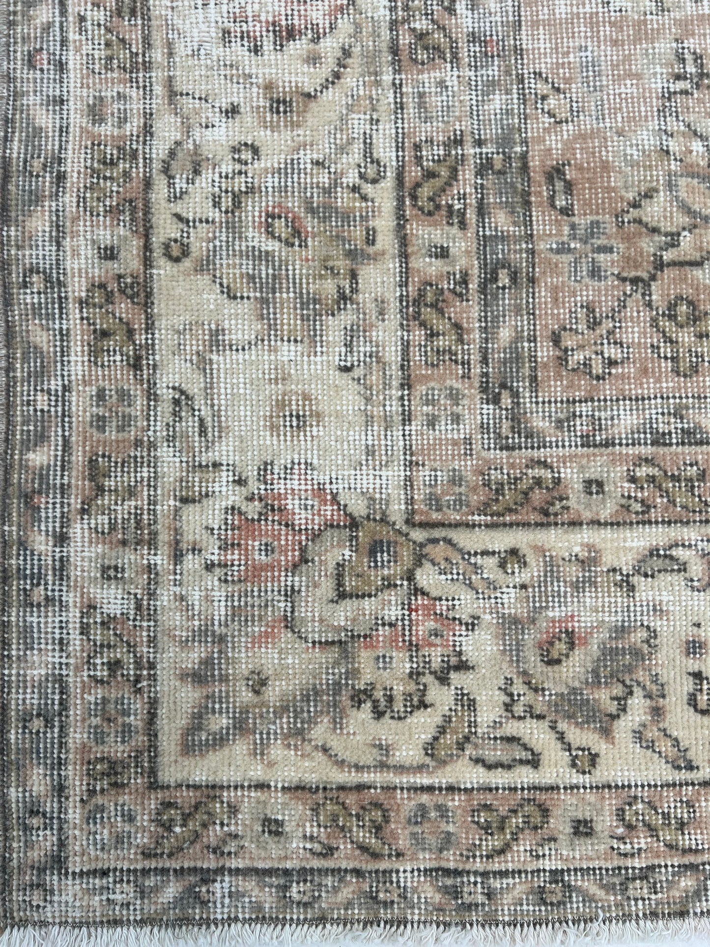 LILLIAN - 213 x 304cm